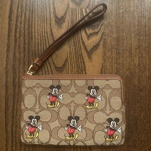 NWT Disney x Coach Corner Zip Wristlet Signature Jacquard Mickey Mouse Print